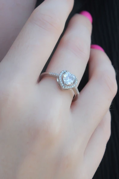 Gümüş Renk Zirkon Taşlı Kalp Model Charm Pirinç Kadın Yüzük - TJ-BYK2655 - Resim 2