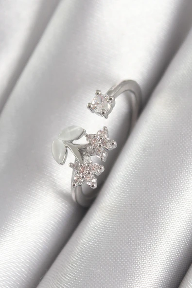 Pirinç Gümüş Renk Zirkon Taşlı Çiçek Model Kadın Yüzük - TJ-BYK3068 ürün görseli