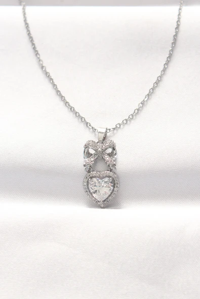 316L Çelik Silver Renk Zirkon Taşlı Kalpli Fiyonk Kolye - TJ-BKO8519 ürün görseli