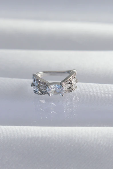 Pirinç Gümüş Renk Zirkon Taş Kaplama Earcuff Küpe - TJ-BKP9336 ürün görseli