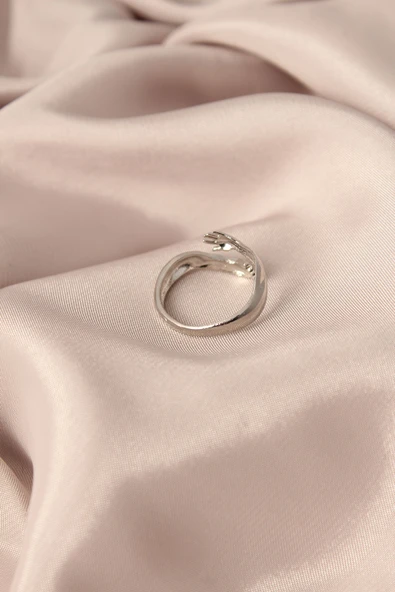 Ayarlamalı Gümüş Renk Metal Sarılan Eller Model Kadın Yüzük - TJ-BYK2135 - Resim 2