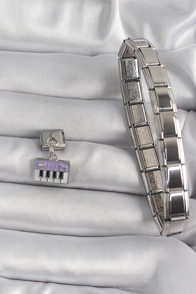 316L Çelik Gümüş Renk Sallantı Mor Piyano Figür Nomination Charm - TJ-BC1179 - Resim 2