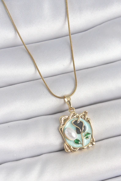 316L Çelik Gold Renk Zincir Mavi Mineli Çiçek İşlemeli İnci Detay Portre Model Kadın Kolye - TJ-BKO10186 ürün görseli