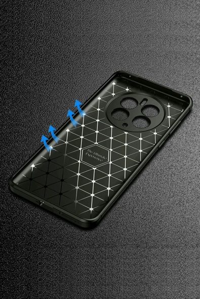 Realme 12 Pro Plus Kılıf Auto Focus Karbon Kapak - Siyah ürün görseli 1