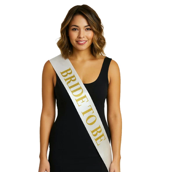 Beyaz Saten Üzerine Kalın Altın Yazılı Bride To Be Kuşağı ürün görseli