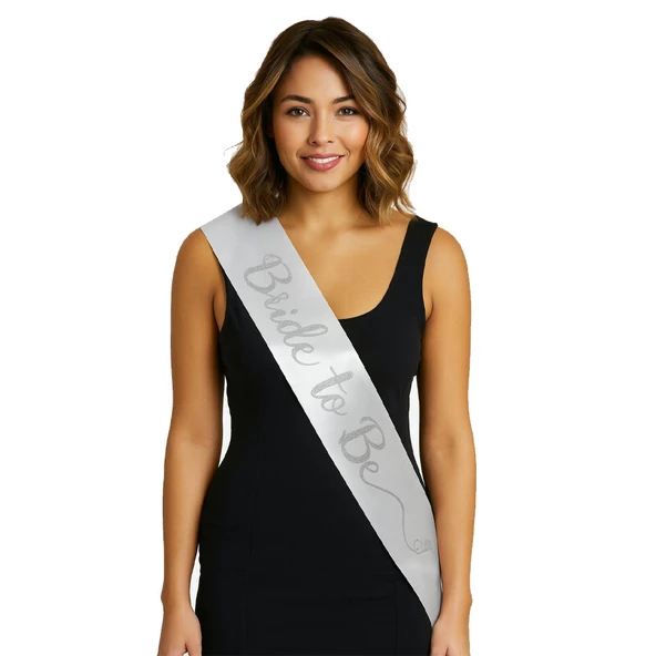 Beyaz Saten Üzerine El Yazısı İtalik Gümüş Bride To Be Kuşağı ürün görseli