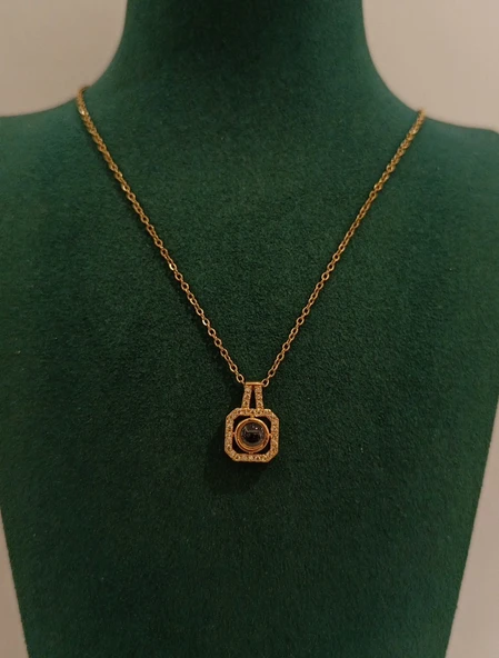 Monalisa Home Gold Renk Figürlü Gösterişli Kare Taş Kolye ürün görseli 1