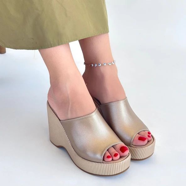 Pabucmarketi Bej Kadın Dolgu Topuk Terlik - 4