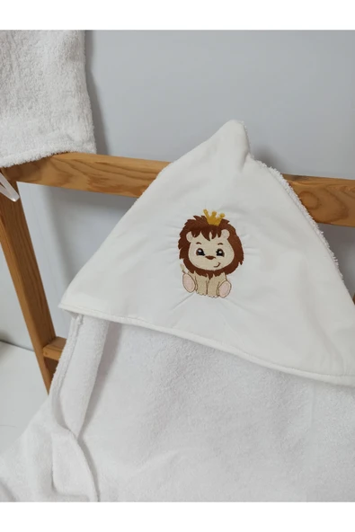 EGE Home aslan nakışlı bebek havlu -kese seti beyaz - Resim 2