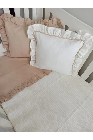 Ege Home deluxe %100 pamuklu fırfırlı bebek pike takımı bej ürün görseli