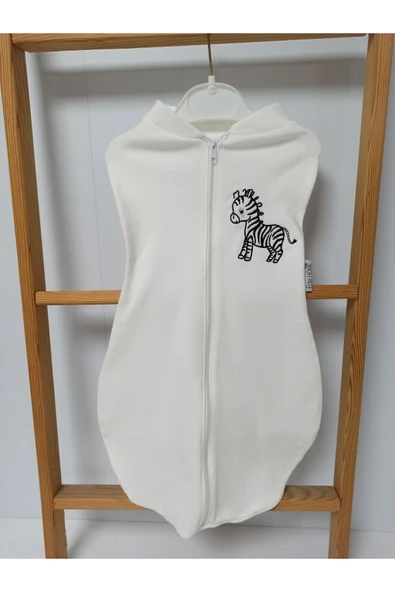 Uyku Tulumu Fermuarlı Kundak 0-3 Ay Zebra Nakışlı