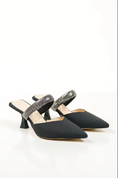 Kadın Topuklu Terlik TR040Y14A