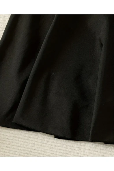 Deri etekli esnek kumaş iç şortlu alt giyim - 4