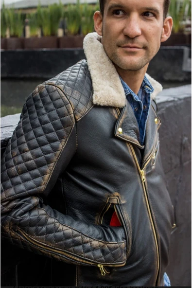 Yakası Kürk Entegreli Hakiki Deri Eskitmeli Kapitone Dikiş Detaylı Mont - 2