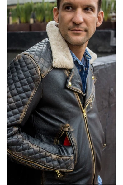 Yakası Kürk Entegreli Hakiki Deri Eskitmeli Kapitone Dikiş Detaylı Mont - 7