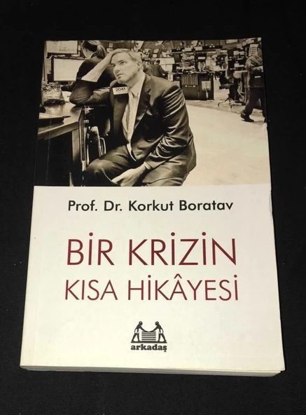BİR KRİZİN KISA HİKAYESİ (Sahafiye Kitap) ürün görseli