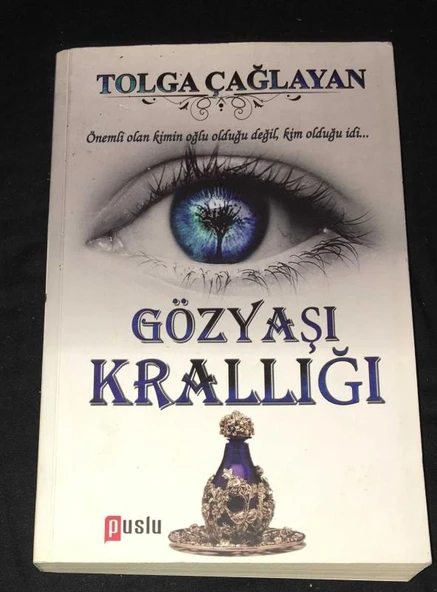 GÖZYAŞI KRALLIĞI - İSME İMZALI- (Sahafiye Kitap)