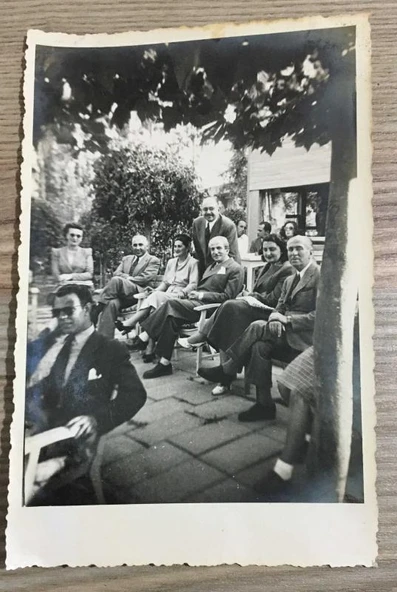 Kore Gazisi HASAN BASRİ DANIŞMAN'IN 1949'larda AMERİKA'DA ÇEKİLMİŞ 1 Adet FOTOĞRAF - ÖZEL ALBÜMÜNDEN - (Sahafiye Kitap)