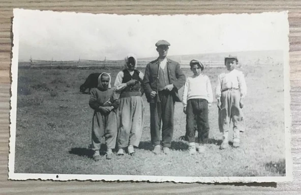 Kore Gazisi HASAN BASRİ DANIŞMAN'IN 1949'larda AMERİKA'DA ÇEKİLMİŞ 1 Adet FOTOĞRAF - ÖZEL ALBÜMÜNDEN - (Sahafiye Kitap) - 1