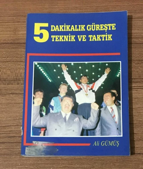 5 DAKİKALIK GÜREŞTE TEKNİK VE TAKTİK (Sahafiye Kitap) ürün görseli 1