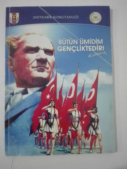 BÜTÜN ÜMİDİM GENÇLİKTİR (Sahafiye Kitap)