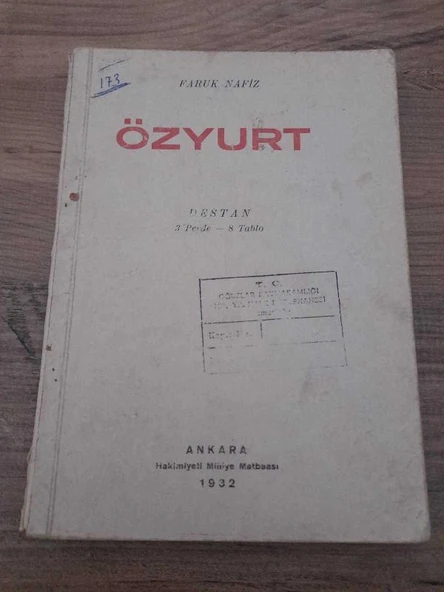 ÖZYURT -DESTAN 3 PERDE 8 TABLO - İLK BASKI (Sahafiye Kitap)