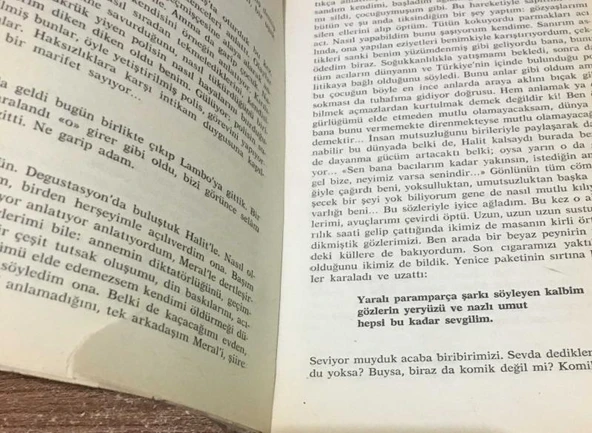 TUHAF BİR KADIN - İMZALI - (Sahafiye Kitap) - Resim 3