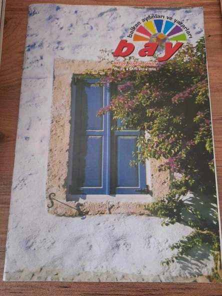 Balkan Aydınları ve Yazarları BAY Aktüel Kültür Sanat Sayı:243 2016 "Yağmur Altında Aşk" (Sahafiye Kitap) ürün görseli