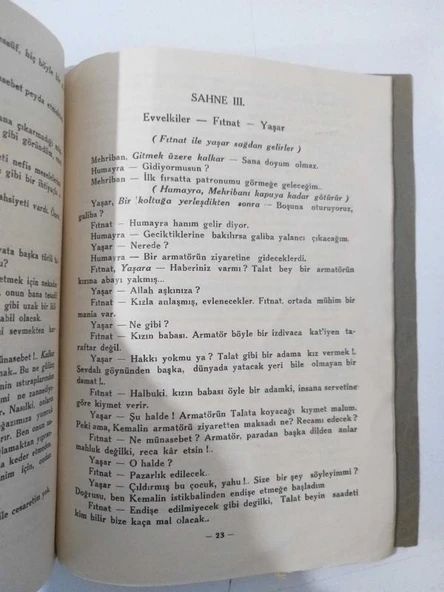 CANLI RESİMLER 3 Perde - 1 Tablo ( PİYES ) - 1937 Baskı (Sahafiye Kitap) - 3