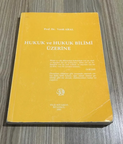HUKUK VE HUKUK BİLİMİ ÜZERİNE (Sahafiye Kitap)
