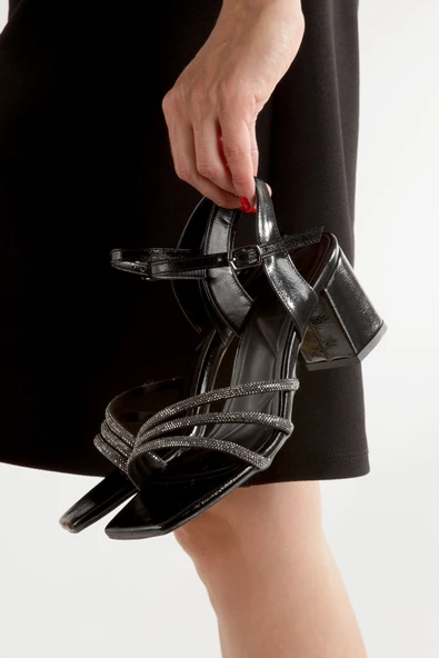 Telodi Siyah Kalın Topuklu Abiye Ayakkabı Platin Taşlı Sandalet - 2