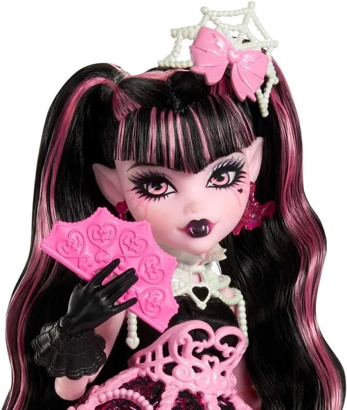 Monster Hi̇gh Havalı Doğum Günü Seri̇si̇ Draculaura JBG74 - 2