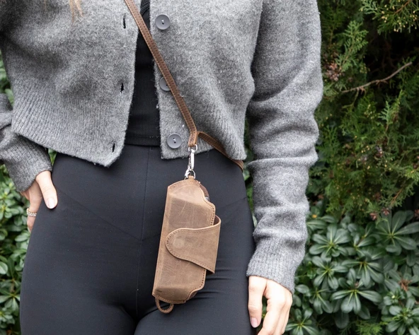 Riviera Deri Askılı Gözlük Kılıfı Karamel - Resim 3