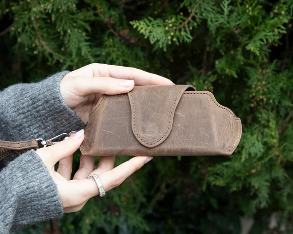 Riviera Deri Askılı Gözlük Kılıfı Karamel - Resim 5