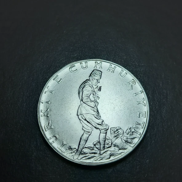 Escoines 3996368a8fd7ae5dc9 1979 prof 2 bucuk lira çil para - 5