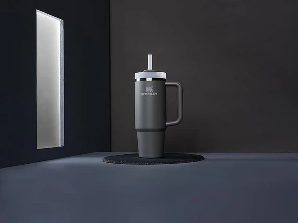 Stanley Quencher Tumbler Termos 0,88 L Koyu Gri - Resim 4