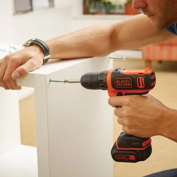 Black & Decker BDCDD12BAFC-QW 10.8V 1.5Ah Li-Ion Şarjlı Matkap Vidalama,Taşıma Çantası,100 Parça Aks. Seti - 5