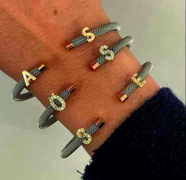 Yeni Tasarım Çelik Kasa Gümüş Harf Bileklik - Rose ürün görseli 1