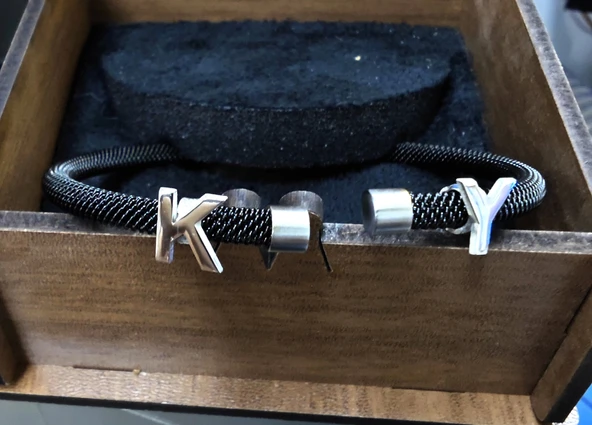 Yeni Tasarım Çelik Kasa Gümüş Harf Bileklik - Gümüş - Resim 5