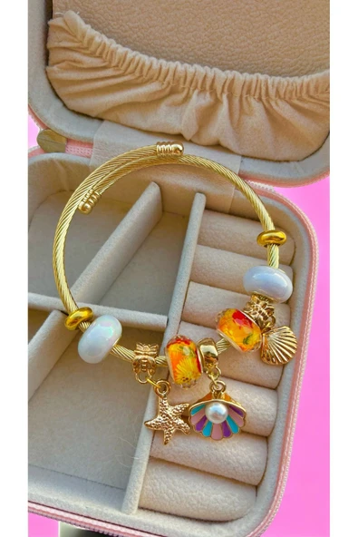 İnci Detaylı Gold Charm ürün görseli 1