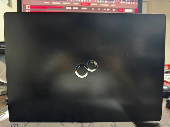 FUJİTSU LİFEBOOK U904 DOKUNMATİK EKRAN 14 İNÇ İNTEL CORE İ7 4600U 10 GB RAM 128 GB SSD İNTEL HD EKRAN KARTI BATARYA İYİ (YENİLENMİŞ ÜRÜN) - 4