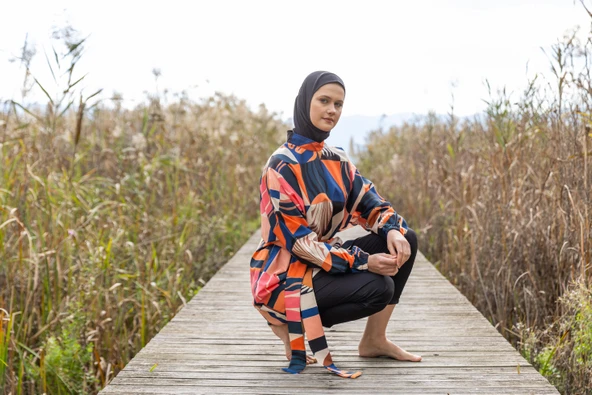 Desenli Oversize Tesettür Mayo Siyah - Resim 10