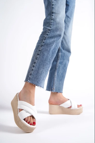 JET-MIX Dolgu Topuklu Ortopedik Taban Hasır Görünümlü Kadın Terlik CKT - Beyaz - Resim 3