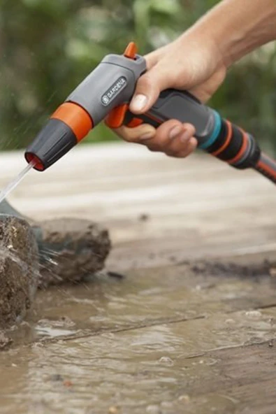 Gardena 18303 Comfort Temizleme ve Sulama Tabancası ürün görseli