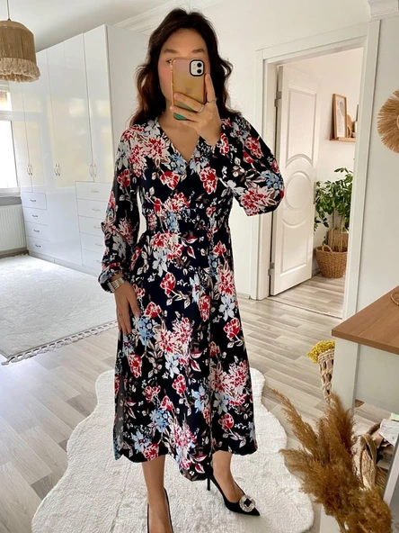 Kadın Uzun Kollu Kruvaze Yaka Beli Lastikli Yandan Yırtmaçlı Desenli Dalgıç Elbise - Resim 6