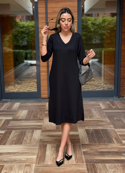 Kadın Uzun Kollu V Yakalı Yanlardan Yırtmaçlı Viskon Iki Iplik Midi Elbise ürün görseli