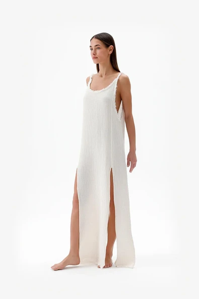 İki Kız Crinkle Yırtmaçlı Elbise KREM ürün görseli