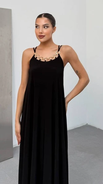 Kadın Omuz Askılı Kuş Gözü Zincir Detay Sandy Kumaş Maxi Boy Elbise ürün görseli