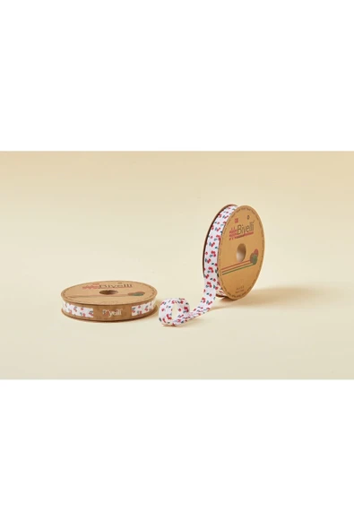 Biye Desenli Katlı A07 Kirazlı 2 cm 25 Metre %65 Koton %35 Polyester ürün görseli