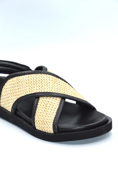 Kadın Siyah Hasır Desen Lastikli Günlük Şık Terlik Sandalet - 3